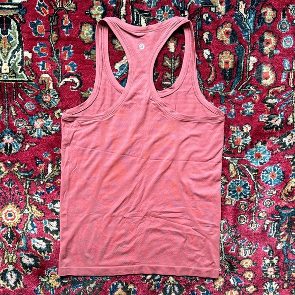 lululemon - Swiftly Tech Racerback Tank - Picture 2 of 3